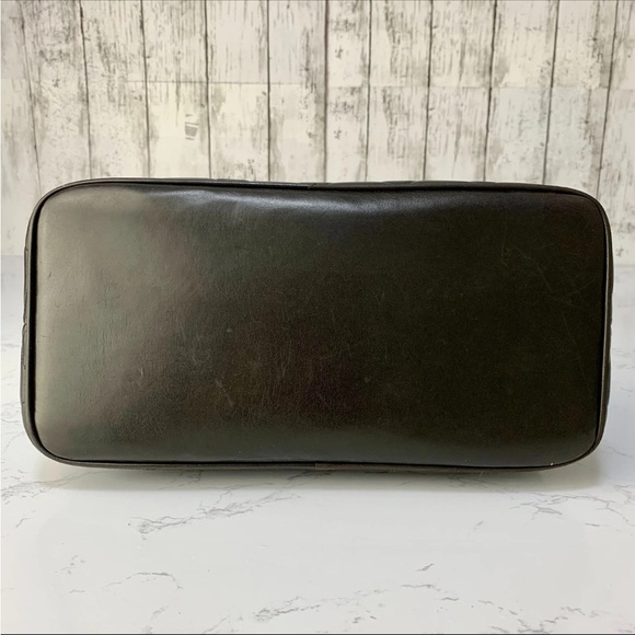 CHANEL Quilted Large Logo Black Calfskin Gold Medallion Tote - Picture 4 of 13